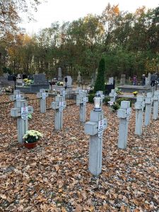 Groby Nieznanych Żołnierzy w Luszynie.