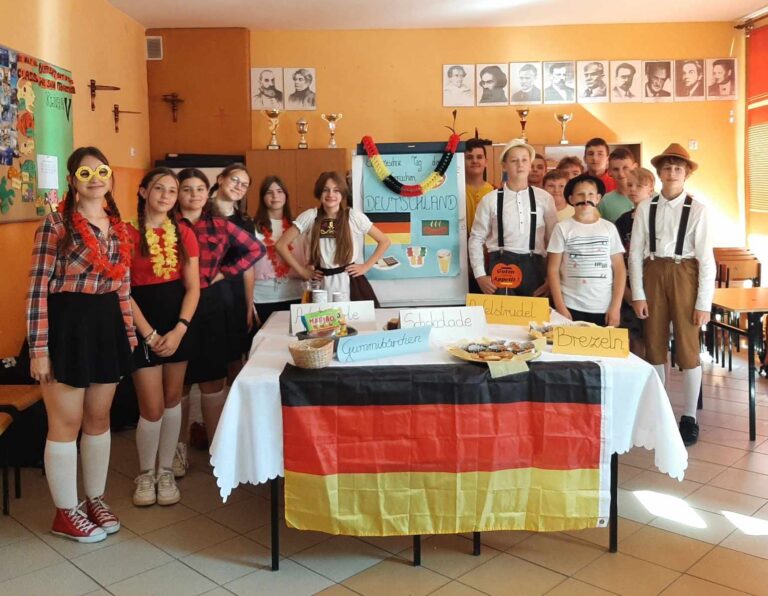 Uczta niemieckich smaków przygotowana przez uczniów.
