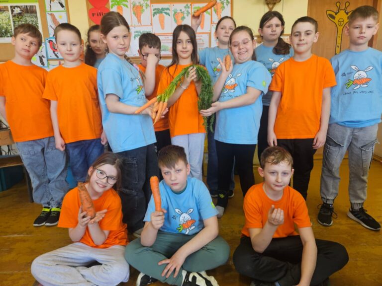 prezentacja przyniesionych okazów