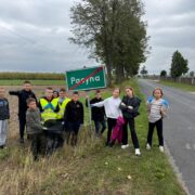 Pamiątkowa fotografia klasy IVb na wyznaczonym terenie