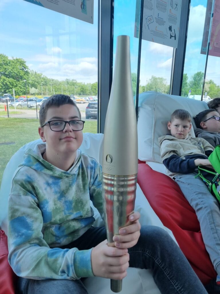 Kopia olimpijskiego znicza z Igrzysk w Paryżu