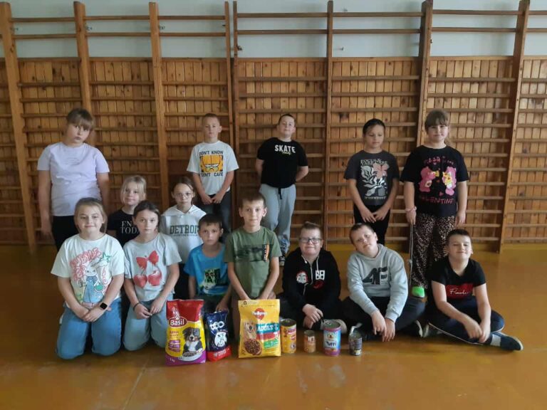 Klasa III. Zbiórka karmy