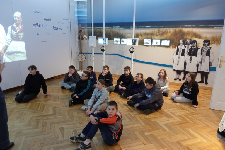 Poznajemy stroje i tradycje poszczególnych regionów Polski. Pomorze.