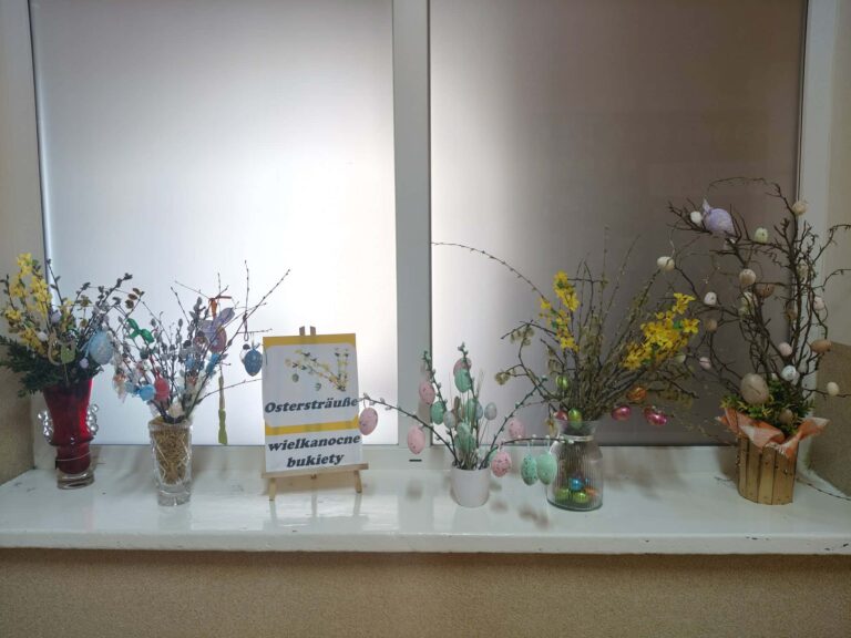 Wystawa prac uczniów klasy VII