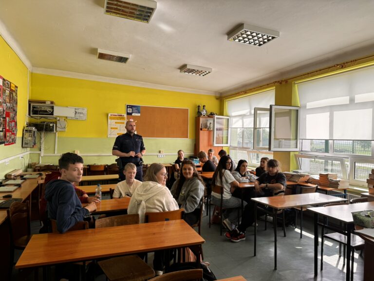 Zajęcia o cyberbezpieczeństwie -klasa VII-KPP Gostynin