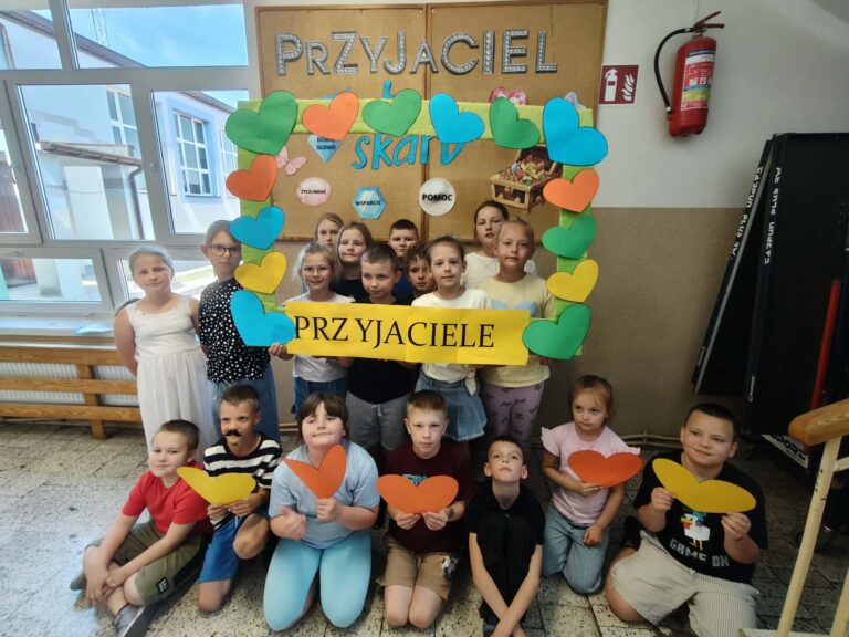 Klasa II podczas obchodów Dnia Przyjaciela.